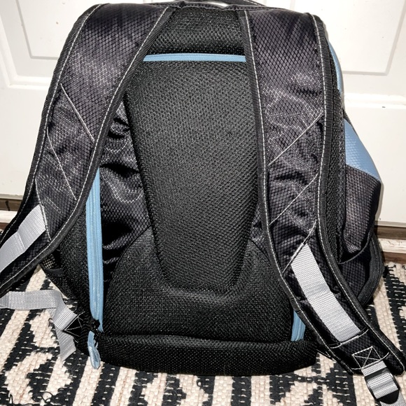 Warrior Lacrosse Backpack - Picture 5 of 5